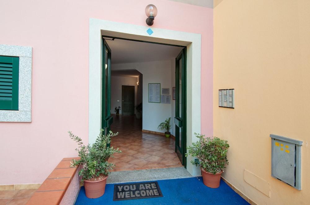 Residence Le Pavoncelle Santa Teresa Gallura Buitenkant foto