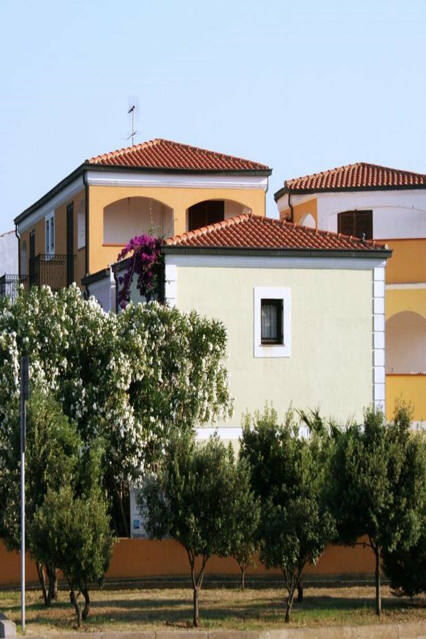 Residence Le Pavoncelle Santa Teresa Gallura Buitenkant foto