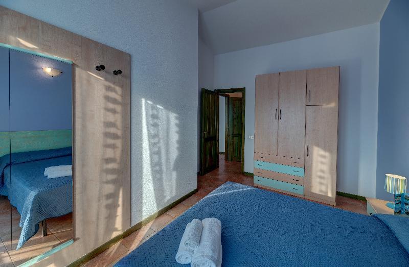 Residence Le Pavoncelle Santa Teresa Gallura Buitenkant foto